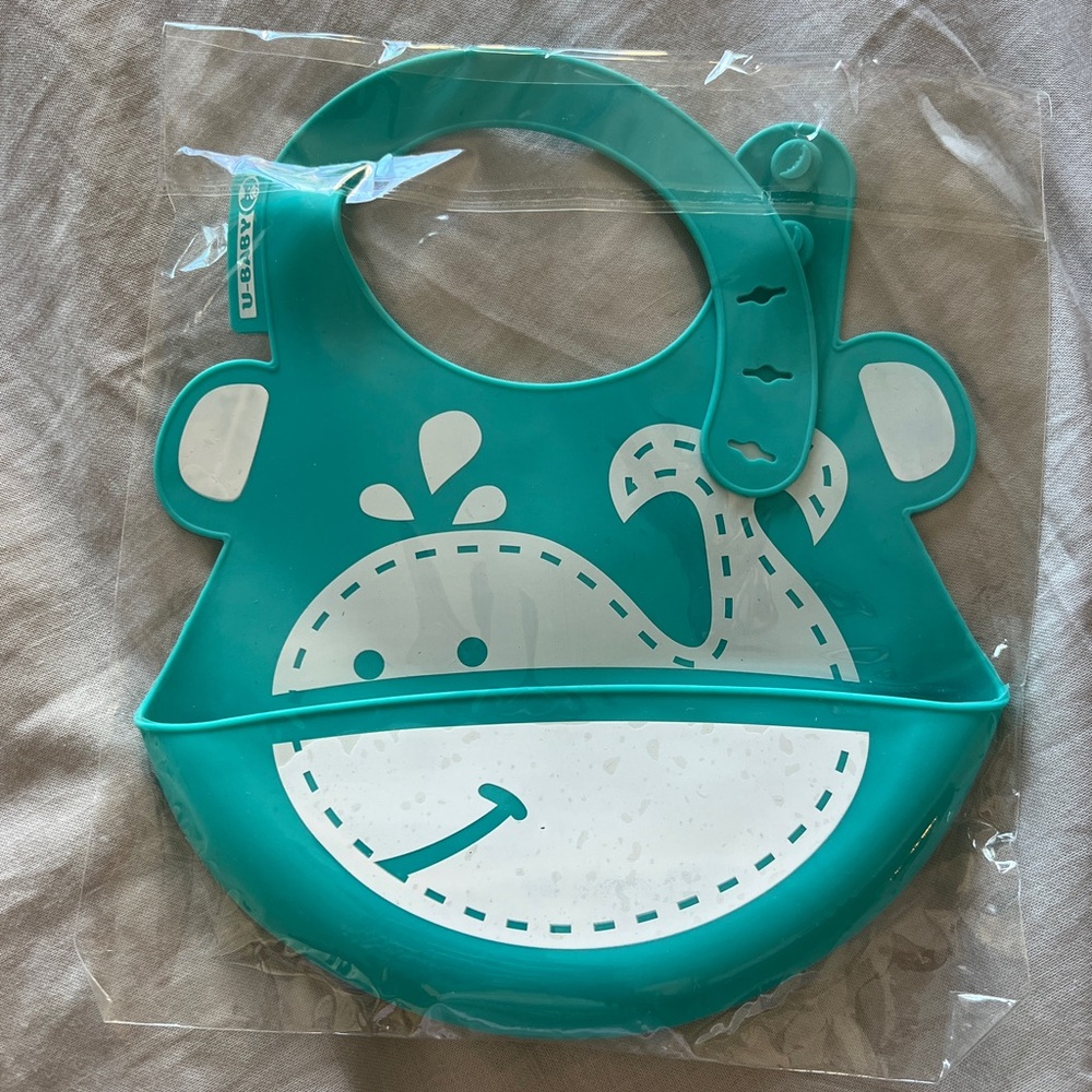 Baby Bib. New.
